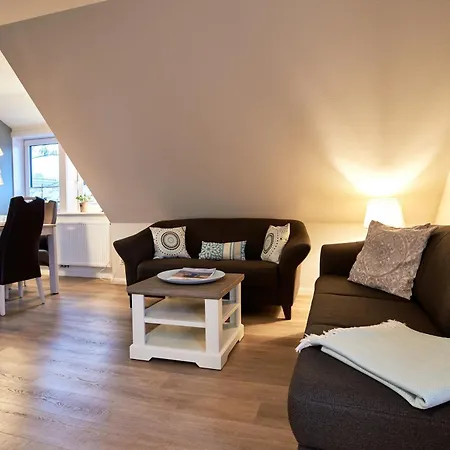 Südstern Og, Schwalbenweg